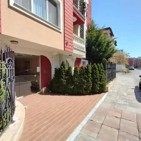 Messambria - Bastet Bs Apartmán