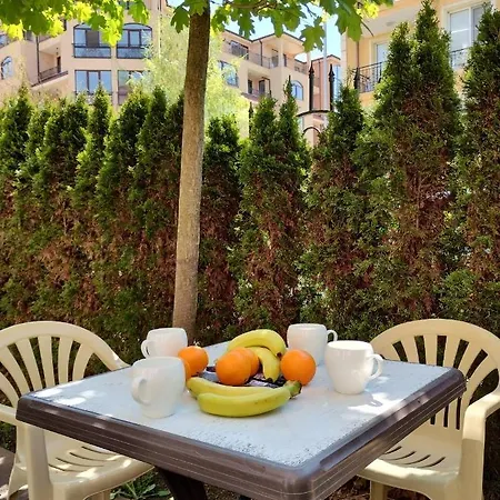 Messambria - Bastet Bs * Σάνι Μπιτς