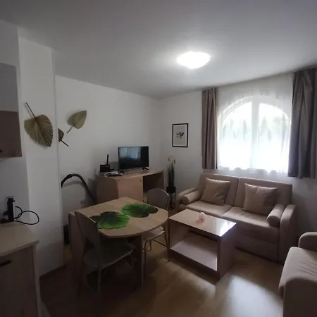 Messambria - Bastet Bs Appartement