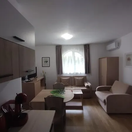 Messambria - Bastet Bs *